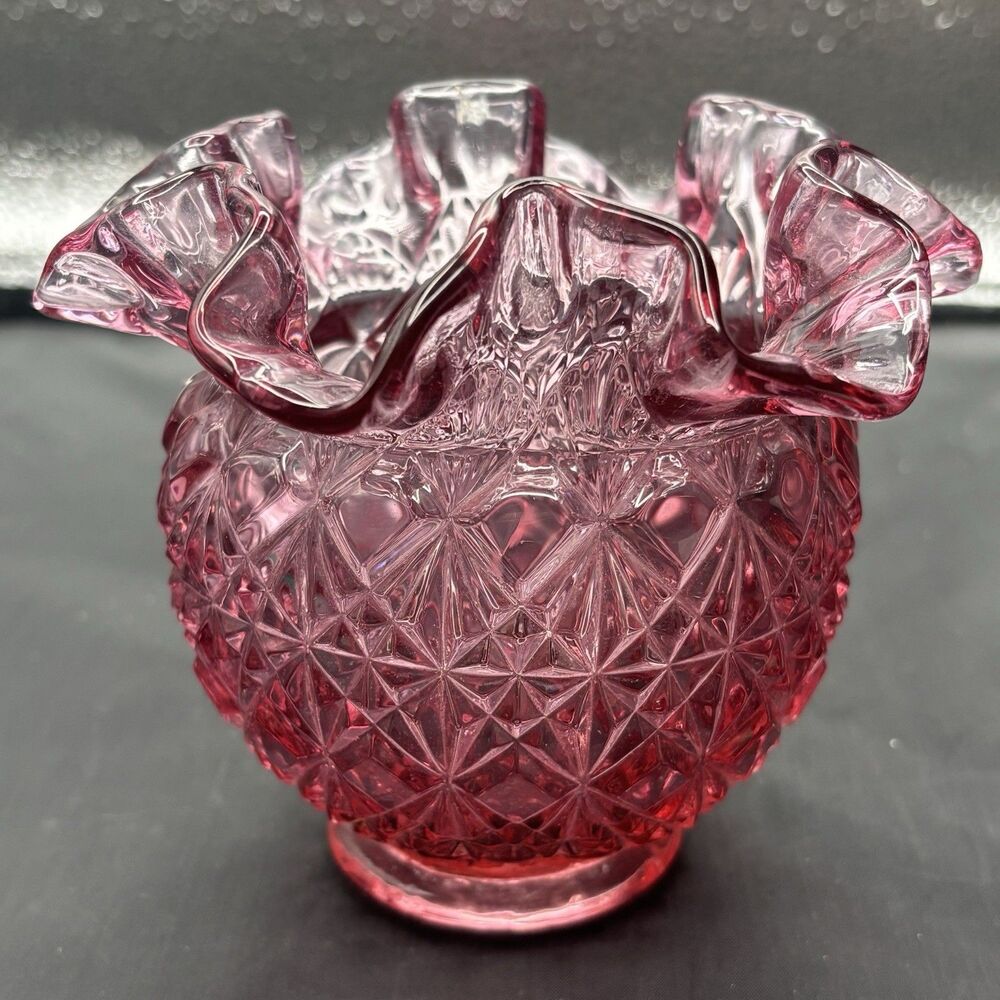 Vintage Fenton Art Glass Dusty Pink Ruffled Daisy Button Rose Bowl Vase 4.75”